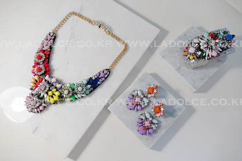 color flower garden necklace (handmade)