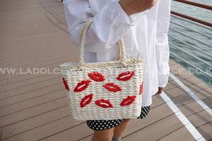 red lips straw bag(handmade)