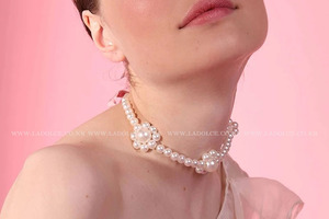 pearl flower choker necklace(handmade)